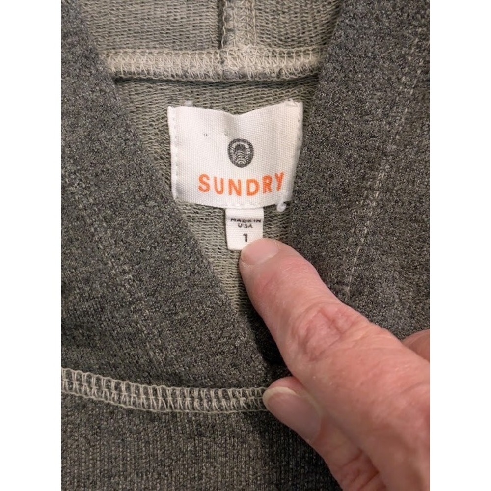 Sundry Hoodie Women's Small Gray Only Good Days Embroidered Graphic Pullover USA - Picture 3 of 6